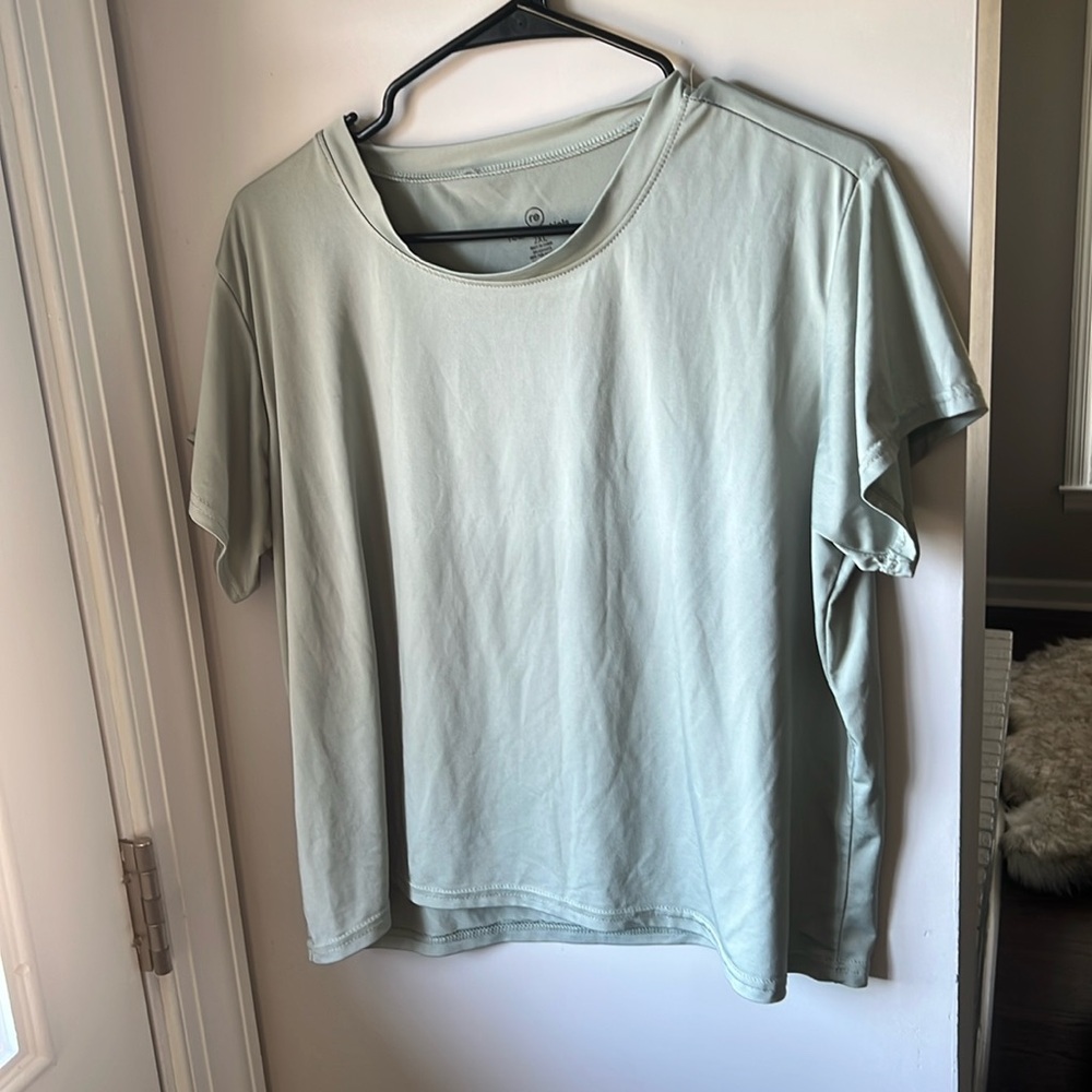 Basic workout tee!